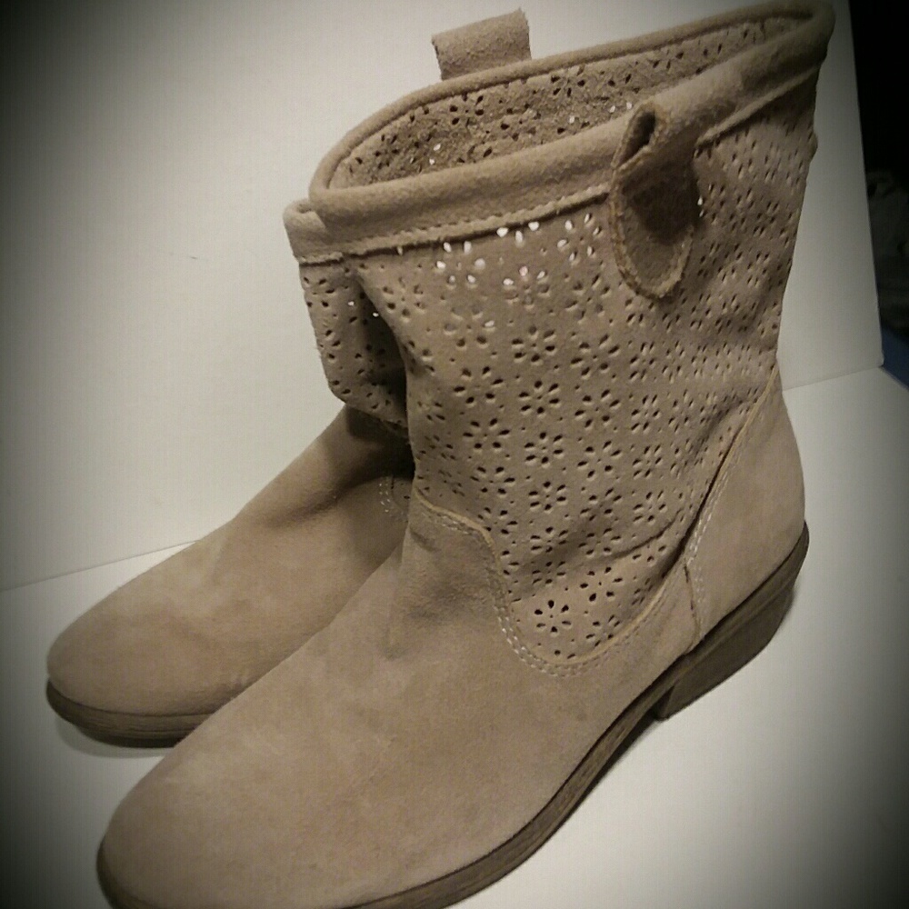 American Rag Suede Boots